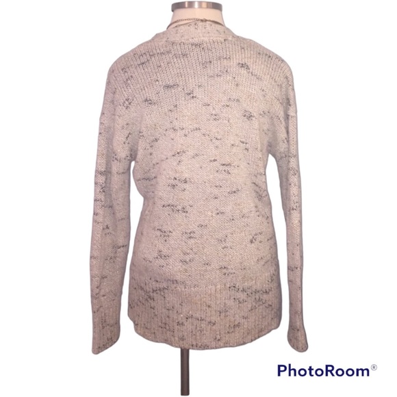 LANE BRYANT GRAY CREAM FAUX FUR BUTTON FRONT SWEATER - Picture 6 of 9